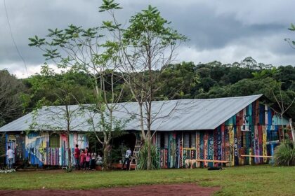 mas-de-3.000-estudiantes-secundarios-asisten-a-escuelas-rurales-en-misiones:-las-distancias,-el-clima-y-la-conectividad-son-los-principales-desafios