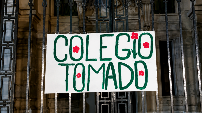 university-schools-occupy-institutions-protesting-over-milei’s-denial-to-implement-funding