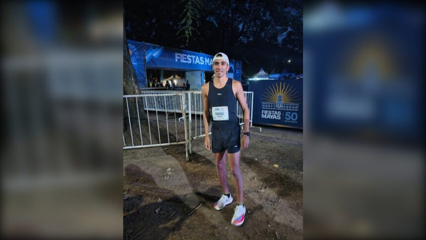 pese-a-quedarse-sin-trabajo-en-el-aserradero-linor-de-azara,-el-atleta-misionero-edgardo-franco-salio-octavo-en-las-fiestas-mayas-impulsado-por-sus-familiares-y-amigos