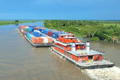 hidrovia:-el-consorcio-favorito-le-cierra-la-puerta-a-china-y-trae-tecnologia-de-estados-unidos-para-quedarse-con-la-ruta-fluvial