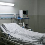 un-paciente-le-saco-el-respirador-a-otro-y-lo-mato