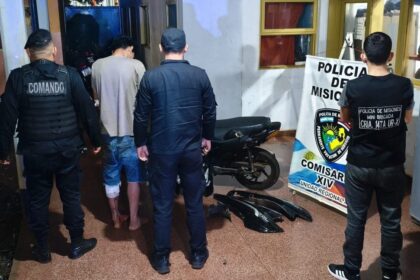 robo-una-moto-del-hospital-madariaga,-choco-mientras-escapaba-y-termino-detenido-en-posadas