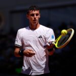roland-garros-2026:-juan-manuel-cerundolo-makes-history,-eliminates-sinner