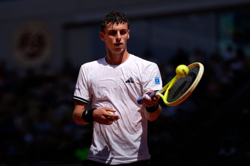 roland-garros-2026:-juan-manuel-cerundolo-makes-history,-eliminates-sinner