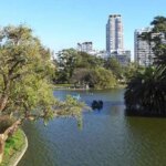 la-ciudad-avanza-con-locales-gastronomicos-en-espacios-verdes-y-crece-la-polemica-ambiental