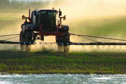 agroquimicos-bajo-la-lupa:-la-justicia-endurece-los-controles-y-redefine-los-limites-para-las-fumigaciones