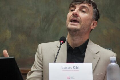 aprobaron-la-interpelacion-de-lucas-ghi-por-el-caso-de-la-funcionaria-de-moron-que-tenia-medio-kilo-de-cocaina-en-su-casa