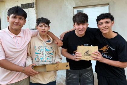 de-la-escuela-al-emprendimiento:-estudiantes-misioneros-crearon-un-alfajor-a-base-de-mandioca