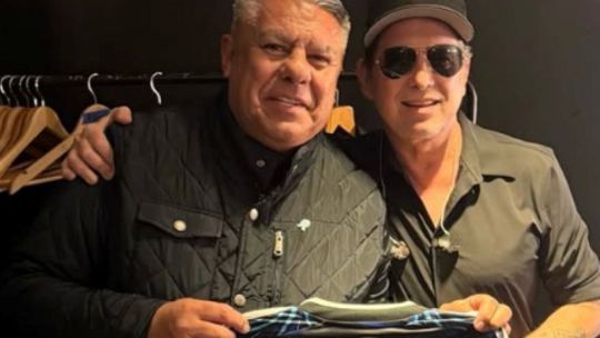 andres-calamaro-respaldo-al-presidente-de-la-afa:-“chiqui-tapia-perdon,-somos-unos-gorilas…”