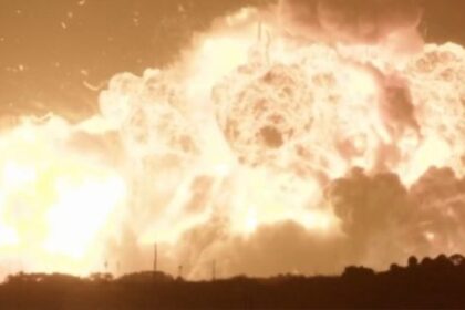quedo-registrada-en-video-la-aterradora-explosion-de-un-cohete-de-la-compania-de-jeff-bezos-en-cabo-canaveral
