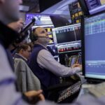 los-bonos-argentinos-tienen-otro-dia-positivo-y-el-riesgo-pais-se-aleja-de-los-500-puntos-basicos