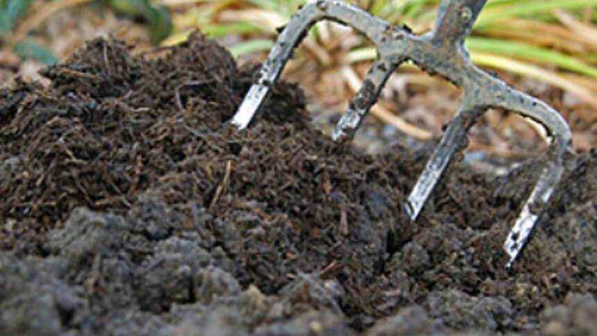 de-desecho-industrial-a-fertilizante-organico:-transforman-residuo-bovino-en-compost-de-alta-calidad