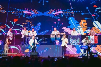 primera-noche-de-los-angeles-azules-en-buenos-aires:-fervor-de-los-fans-y-pura-cumbia-tradicional