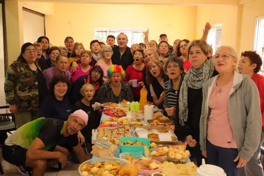 adultos-mayores-disfrutaron-de-una-jornada-de-recreacion-y-bienestar-en-eldorado