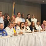 encuentro-de-la-pud-y-machado-en-panama:-la-necesaria-foto-de-la-unidad-y-recalibracion-de-la-estrategia