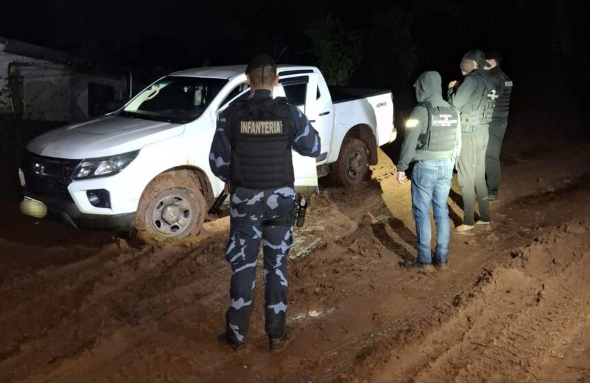 camioneta-robada-en-brasil-fue-recuperada-por-agentes-de-frontera-en-bernardo-de-irigoyen