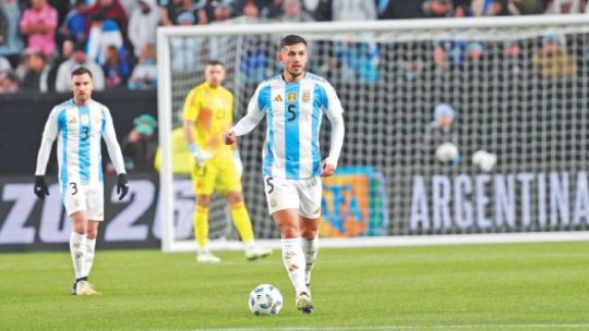 paredes-tiene-una-lesion-muscular-y-le-suma-otra-preocupacion-a-scaloni