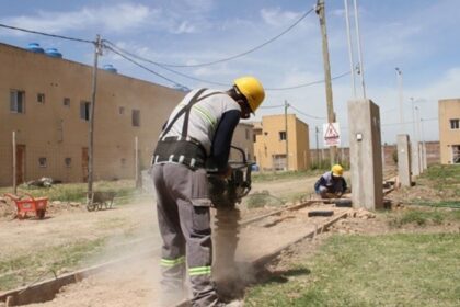 casi-6-de-cada-10-sectores-recorto-empleos-en-la-era-milei:-los-que-mas-sufrieron-y-los-pocos-que-se-salvaron