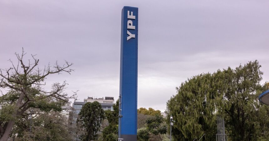 ypf-rompio-su-propio-record:-exploto-el-precio-de-su-accion-y-la-empresa-ya-vale-mas-que-en-toda-su-historia