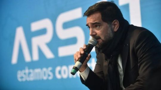 la-demora-de-“infobae”-y-el-vinculo-de-leal-con-scatturice-y-con-santiago-caputo