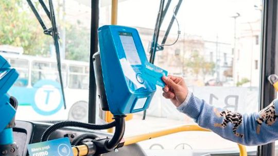 aumentan-colectivos,-subte-y-peajes-desde-el-1°-de-junio:-el-boleto-minimo-supera-los-$1.000-en-el-conurbano