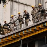 por-la-menor-inflacion-y-las-sumas-fijas,-los-salarios-de-convenio-repuntaron-en-abril