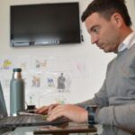 de-loredo-y-la-ia-apuntaron-contra-la-cantidad-de-empleados-municipales