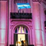 un-intendente-organizo-la-proyeccion-de-la-casa-rosada-en-la-fachada-del-edificio-donde-vive-cristina-kirchner