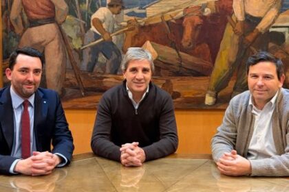 luis-caputo-anuncio-la-renuncia-de-jose-garcia-hamilton-y-designo-a-juan-ignacio-stampalija-en-economia