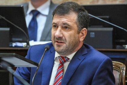 paraguay-|-comienza-este-lunes-el-juicio-contra-el-exsenador-argentino-edgardo-kueider-por-contrabando-de-divisas