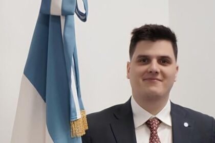 de-redactor-de-karina-a-secretario-de-asuntos-nucleares:-quien-es-federico-ramos-napoli,-hombre-de-confianza-de-santiago-caputo