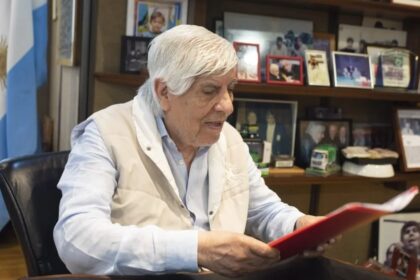moyano-recorta-los-descuentos-en-remedios:-la-obra-social-de-camioneros-profundiza-su-colapso