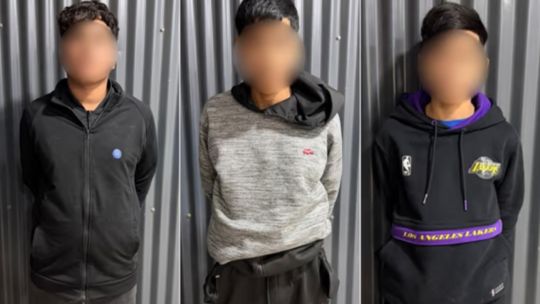 detuvieron-a-tres-menores-por-robar-una-moto-a-trabajador-de-una-app:-uno-tiene-13-anos-y-6-antecedentes