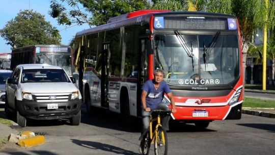 paritarias-colectiveros:-la-uta-corrientes-acordo-un-basico-de-$1370.000-y-freno-las-suspensiones