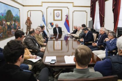 hugo-passalacqua-recibio-a-la-confederacion-economica-de-misiones-y-ratifico-el-trabajo-conjunto:-“gobernar-es-articular”