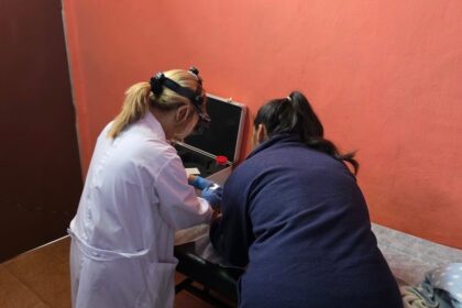 realizaron-un-operativo-gratuito-de-fondo-de-ojo-para-bebes-en-leandro-n.-alem