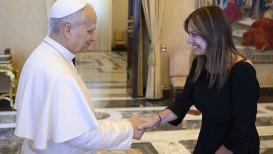 pettovello-fue-recibida-por-el-papa-leon-xiv-en-el-vaticano