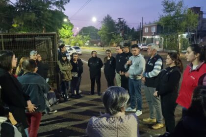 posadas-|-vecinos-se-quejan-de-juntadas-nocturnas-en-autos-y-ruidos-molestos:-desde-la-policia-instan-a-hacer-la-denuncia-e-intensificaran-controles