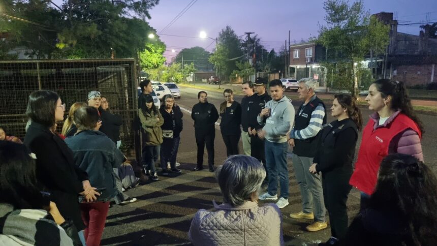 posadas-|-vecinos-se-quejan-de-juntadas-nocturnas-en-autos-y-ruidos-molestos:-desde-la-policia-instan-a-hacer-la-denuncia-e-intensificaran-controles