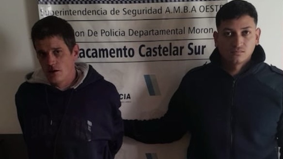rompio-la-puerta-y-entro-a-la-casa-de-su-expareja-con-una-cuchilla-de-carnicero