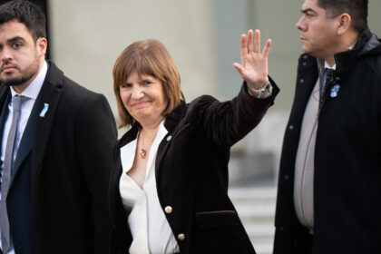 la-presion-de-bullrich-y-la-resistencia-de-los-aliados-complican-el-plan-del-gobierno-para-bajar-el-pliego-de-michelli