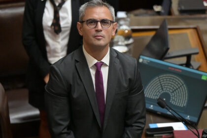 javier-milei-y-sus-medidas,-en-vivo:-el-oficialismo-inicia-el-debate-en-diputados-de-dos-proyectos-clave-y-apunta-a-aprobarlos-en-tres-semanas