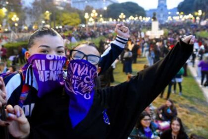 ni-una-menos:-una-multitud-marcho-en-todo-el-pais-y-denuncio-la-“crueldad”-del-gobierno