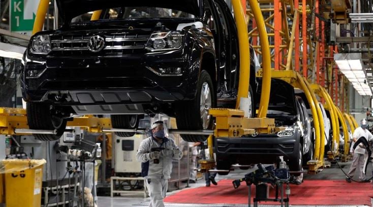 la-produccion-automotriz-profundizo-su-mal-momento:-sufrio-una-caida-de-21,5%-anual-en-mayo