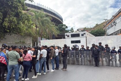 clippve-denuncia-traslado-de-presos-politicos-de-el-helicoide-a-otros-penales