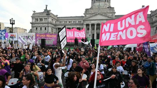 teen’s-murder-reignites-ni-una-menos-protests-across-argentina