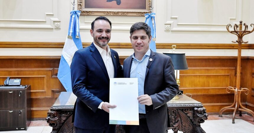 kicillof-fue-a-corrientes-y-se-mostro-con-el-radical-valdes:-hablo-de-“consolidar-la-unidad-de-todos”-los-que-rechazan-el-ajuste