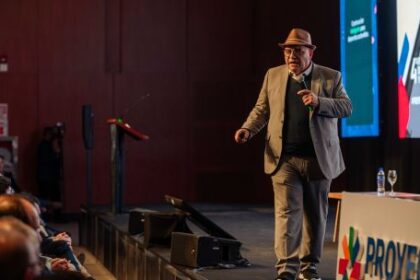 salvador-di-stefano:-“el-que-guardo-dolar-blue-tuvo-una-perdida-del-300%-de-poder-adquisitivo-frente-a-la-inflacion”