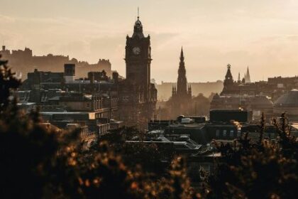 escocia:-castillos,-historia-y-destilerias-aunados-por-una-serie-y-un-tour-especial