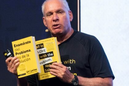 el-creador-de-waze-defiende-que-un-problema-comun-puede-ser-una-oportunidad-para-emprender